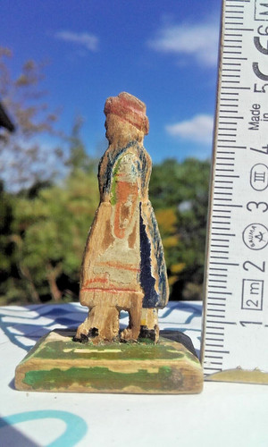 Dame tracht korb holz - m.,