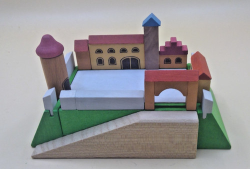Kleine holzburg zum - kleine,