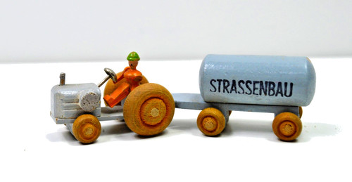 Traktor anhänger - +,